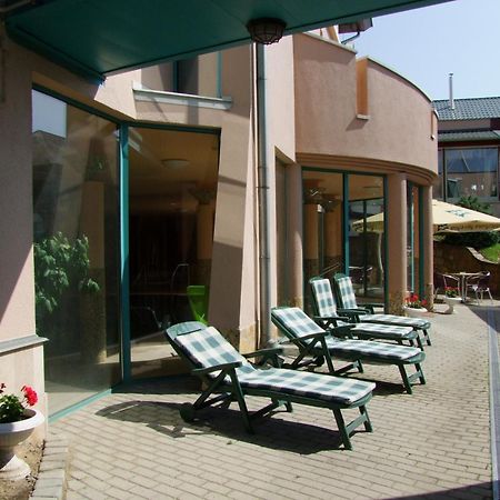 Lugas Hotel Ньиредьхаза Экстерьер фото